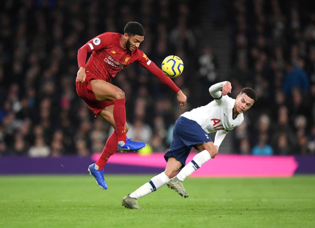 Con solitario gol de Roberto Firmino al minuto 38, Liverpool gana y extiende su poderio en la Premier League.