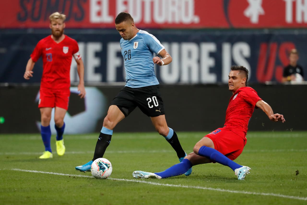 El equipo de las barras y las estrellas empata a un gol en casa ante la garra charrúa en partido amistoso. Los tantos fueron de Rodríguez al '50 y de Morris al '79.