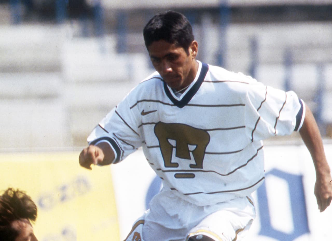 Playera de Pumas UNAM (1996/97)