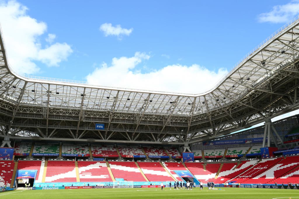 Así luce el estadio en el que se disputará el primer partido de la jornada de este sábado en Rusia 2018. Es la casa del Rubin Kazan de la liga rusa. Se abrió en 2013 y costó 450 millones de dólares.