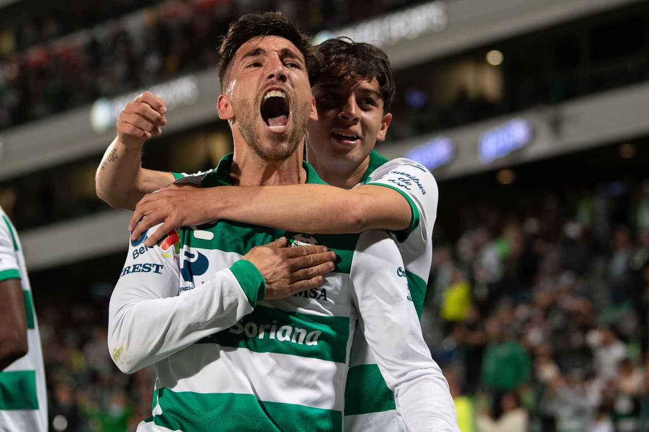 Santos Laguna sumó su tercer triunfo en los últimos cuatro partidos y se metió de lleno en la pelea por el Repechaje gracias los goles de Gorriarán, Suárez y el doblete de Preciado ante unos débiles Xolos de Tijuana.