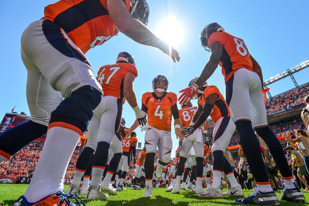 También en Mile High Stadium llegó a sun fin el ayuno de fútbol americano con el retorno de los Denver Broncos para recibir a los Seattle Seahawks en la Semana 1 de la temporada 2018 de la NFL.