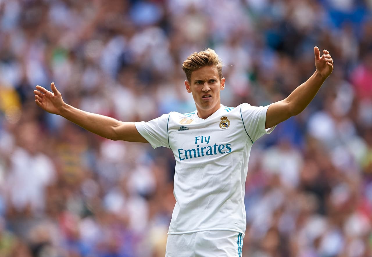 Marcos Llorente fue titular en la alineación real Madrid, que cambió su módulo de tres volantes y tres delanteros por uno de dos volantes defensivos, tres ofensivos y un delantero en punta.