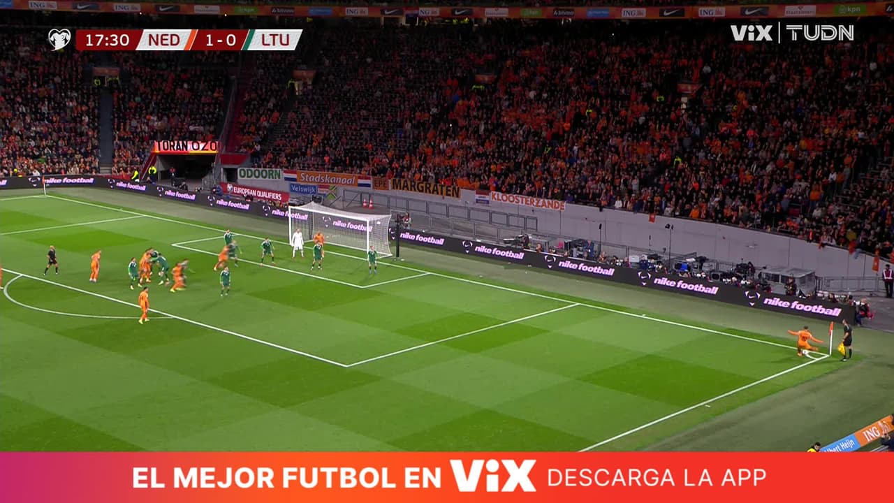 Virgil van Dijk se quedó a nada de cantar el segundo pero el arquero rival atajo de buena manera