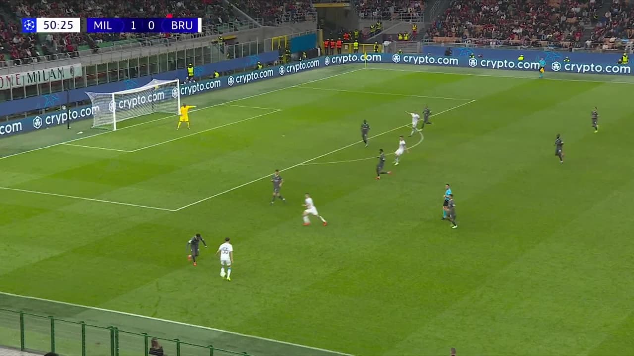 ¡GOL!  anota para Club Brugge. Kyriani Sabbe