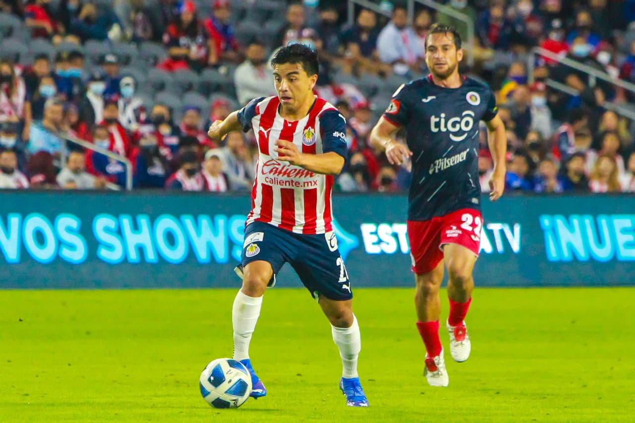 El Rebaño y el FAS disputaron una primera parte cerrada, con ambos equipos intentando ir al frente, pero con algunas imprecisiones.