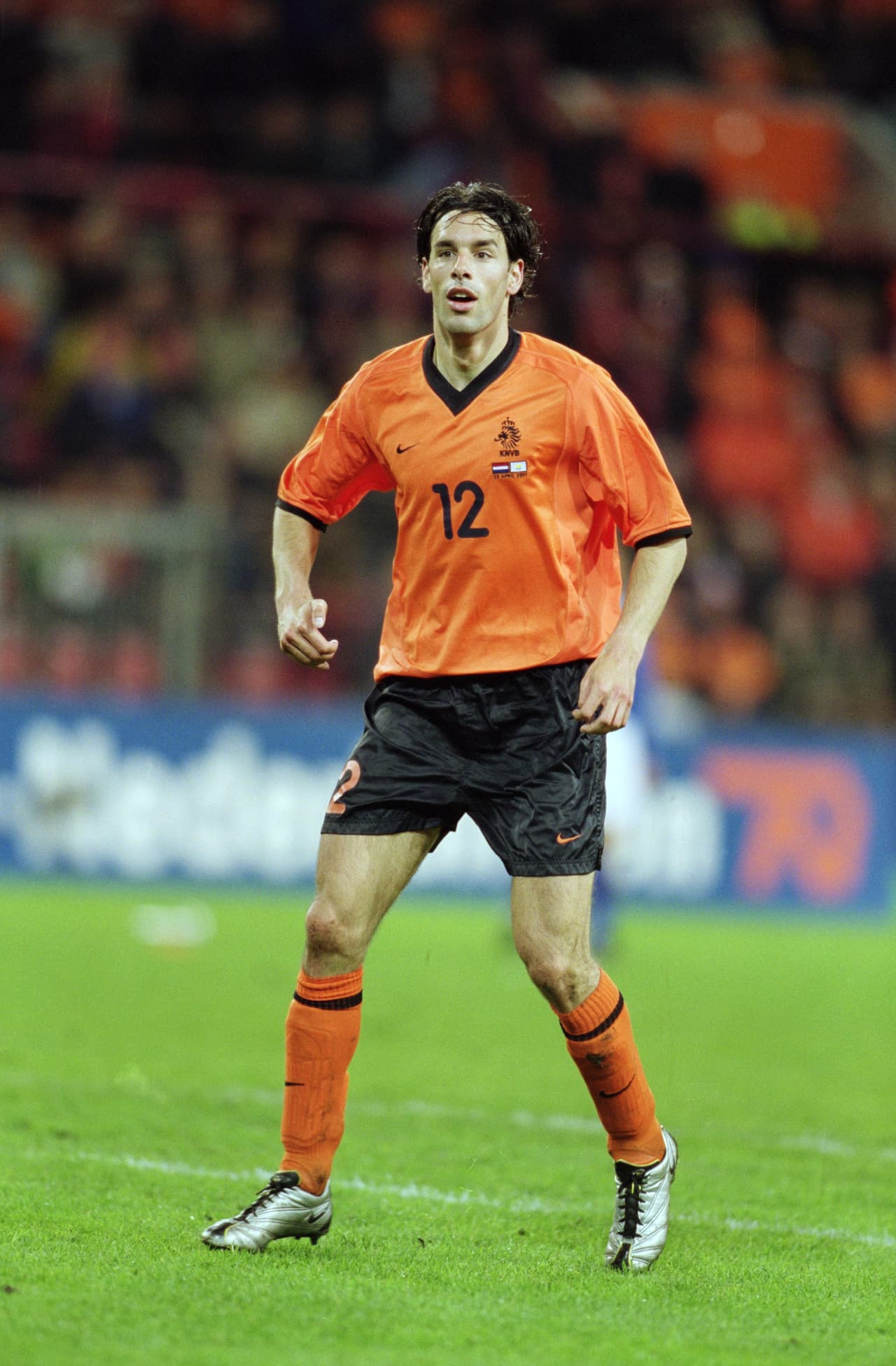 Edgar Davids, Clarence Seedorf, Ruud Van Nistelrooy (foto), Marc Overmars y Jaap Stam vieron en la basura su sueño mundialista para Corea y Japón en 2002, relegados por Portugal e Irlanda.