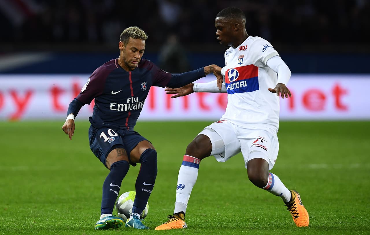 Autogoles mantienen el ritmo del París Saint Germain
