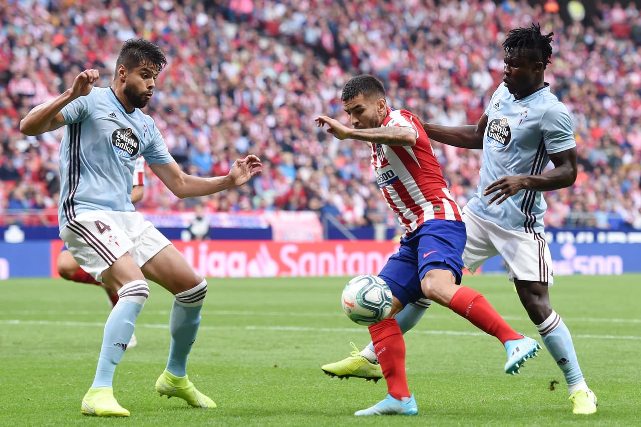 Néstor Araujo acumula 421 minutos en lo que va de La Liga.