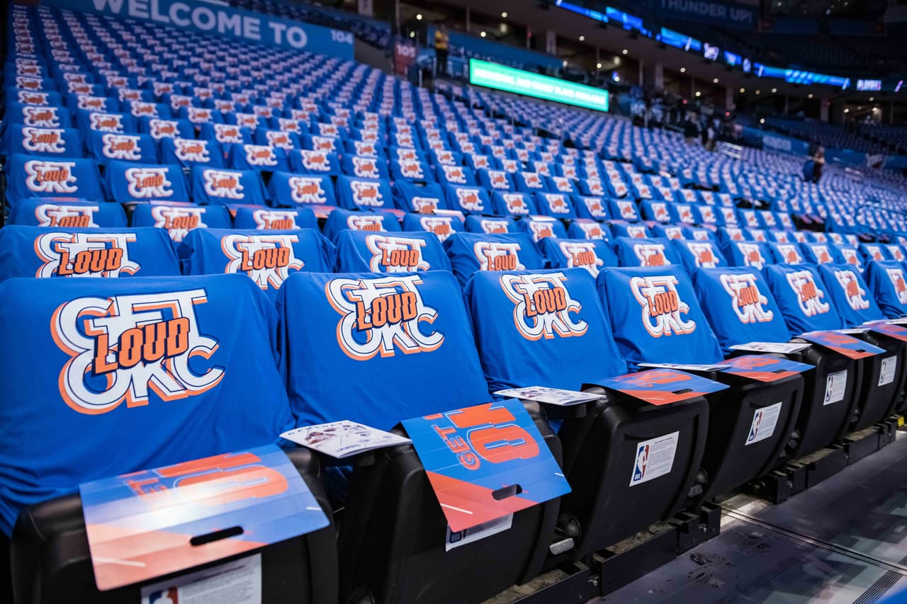 Enorme colorido y grandes preparativos los que se alistaron en Chesapeake Energy Arena.
