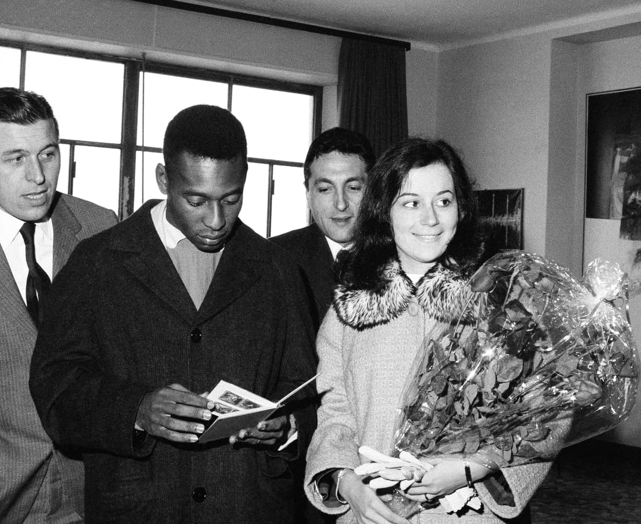 El primer matrimonio de Pelé fue con Rosemeri Cholbi en 1966 y con ella duró hasta 1978, en una relación que dejó tres hijos.