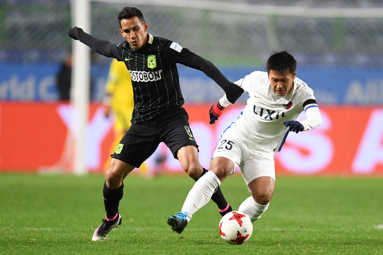 El volante Diego Arias es el recuperador en la zona media de Atlético Nacional. En sus pies arranca muchas veces el juego tras robar la pelota al rival y así le da rápido tránsito a los contragolpes.