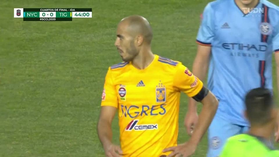 Tiro desviado de Guido Pizarro