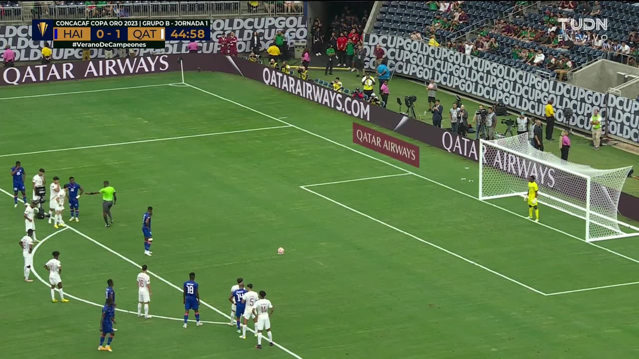 ¡GOL!  anota para Haití. Duckens Nazon