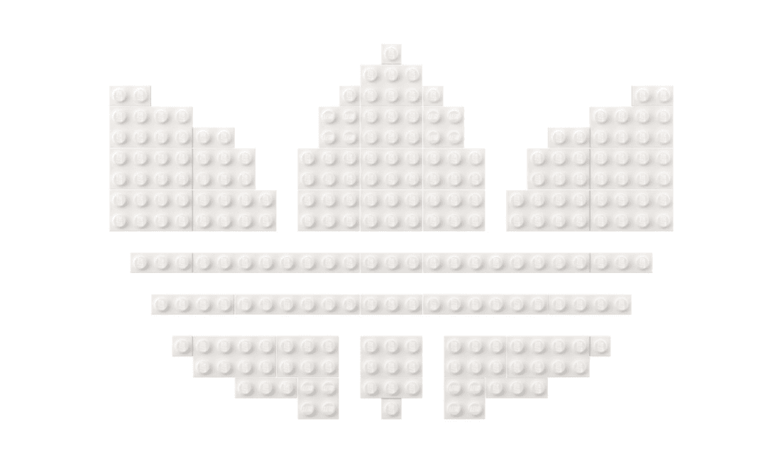 Sin duda es el tenis con mejor forma de LEGO en toda su historia.