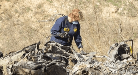 La Policía no actuó de la mejor forma sacando imágenes de los fallecidos.