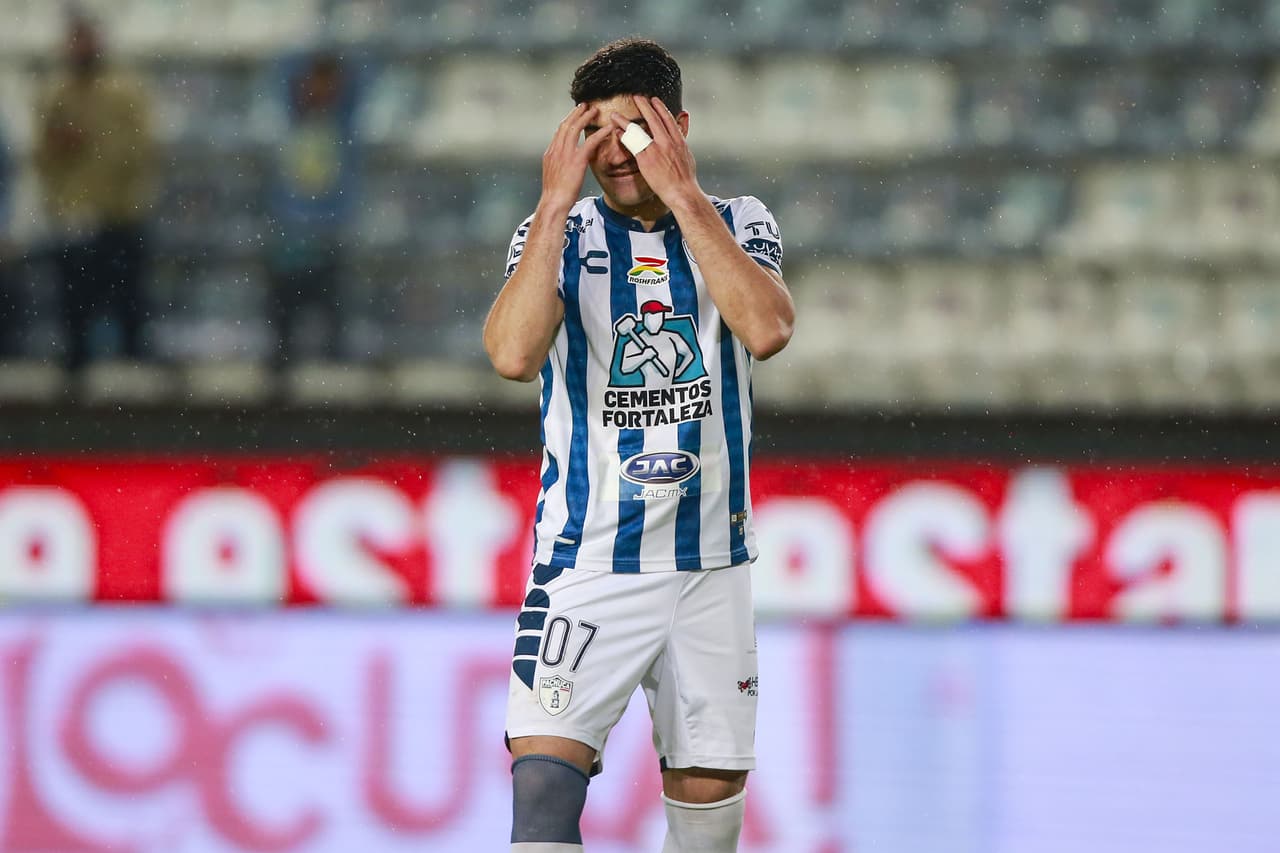 Pachuca perdonó a Xolos y hasta se dio el lujo de fallar un penal por conducto de Nico Ibáñez. El punto le alcanzó para recuperar el liderato por la diferencia de goles.