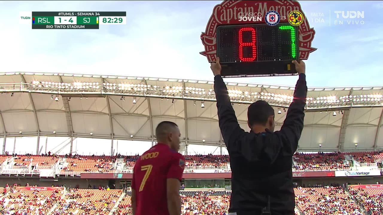 ¡TIRO ATAJADO! disparo por Jeremy Ebobisse.