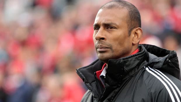 Aaron Winter - Toronto FC. Reconocido jugador holandés en selección, en el Ajax y el Inter Milán. Como técnico tuvo su oportunidad con Toronto entre 2011-2012, logrando llevarlos hasta las semifinales de la Concachampions.