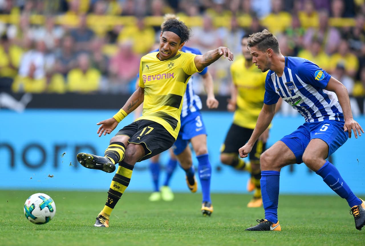 El gabonés Pierre Emerick Aubameyang es calificado con 97 como el jugador más rápido del PES 2018.