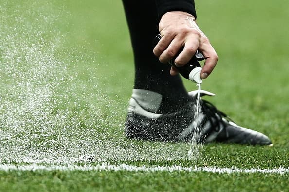 Peligra el uso del spray por demanda a la FIFA