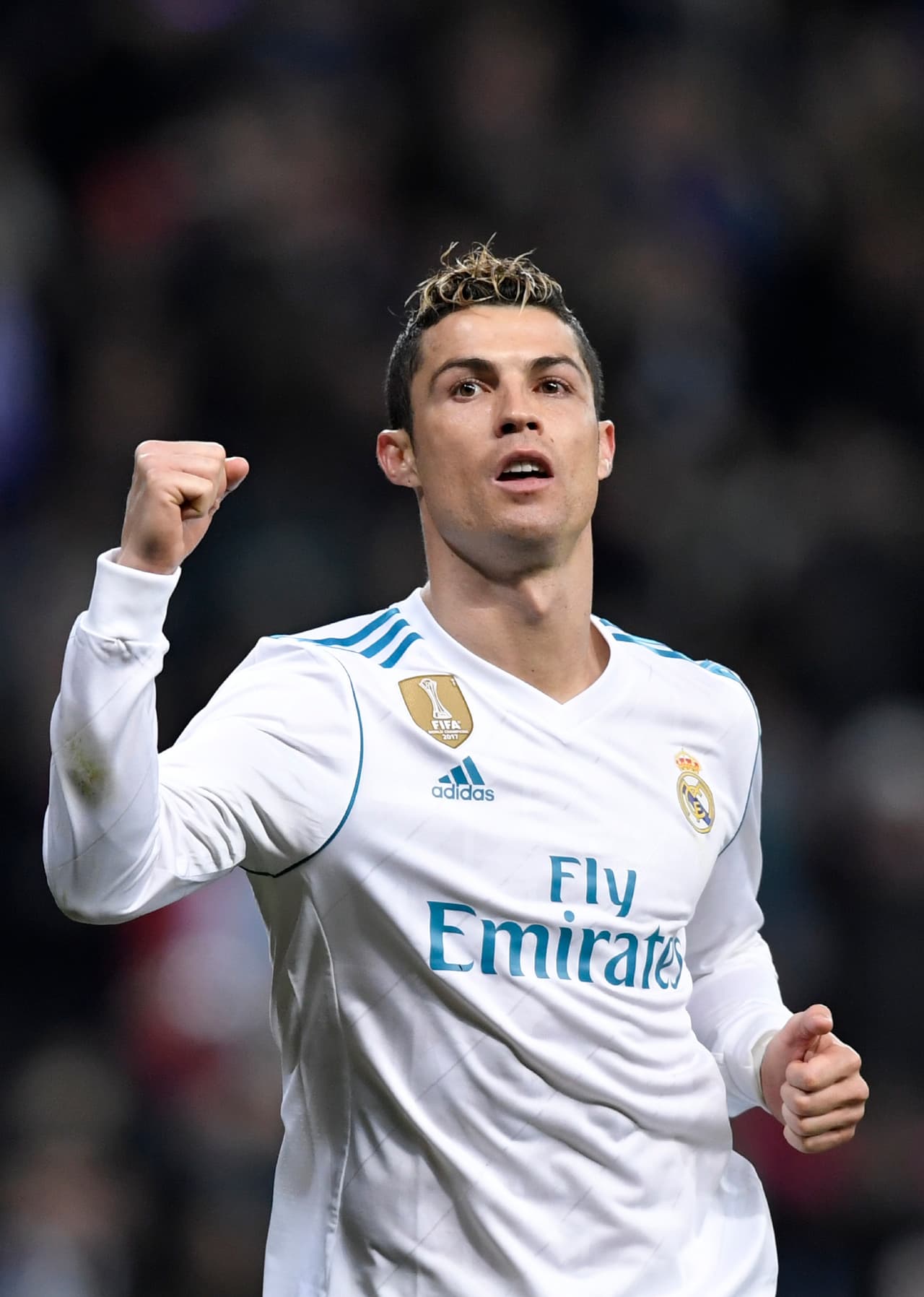 Cristino sólo tuvo que empujar el balón tras un centro rasante de Marcelo para ampliar la ventaja merengue. La primera anotación del luso llegó al minuto 27.