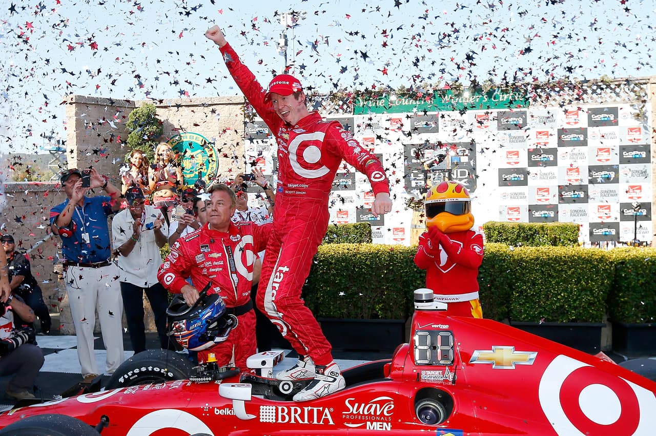 Dixon destrona a Montoya en IndyCar