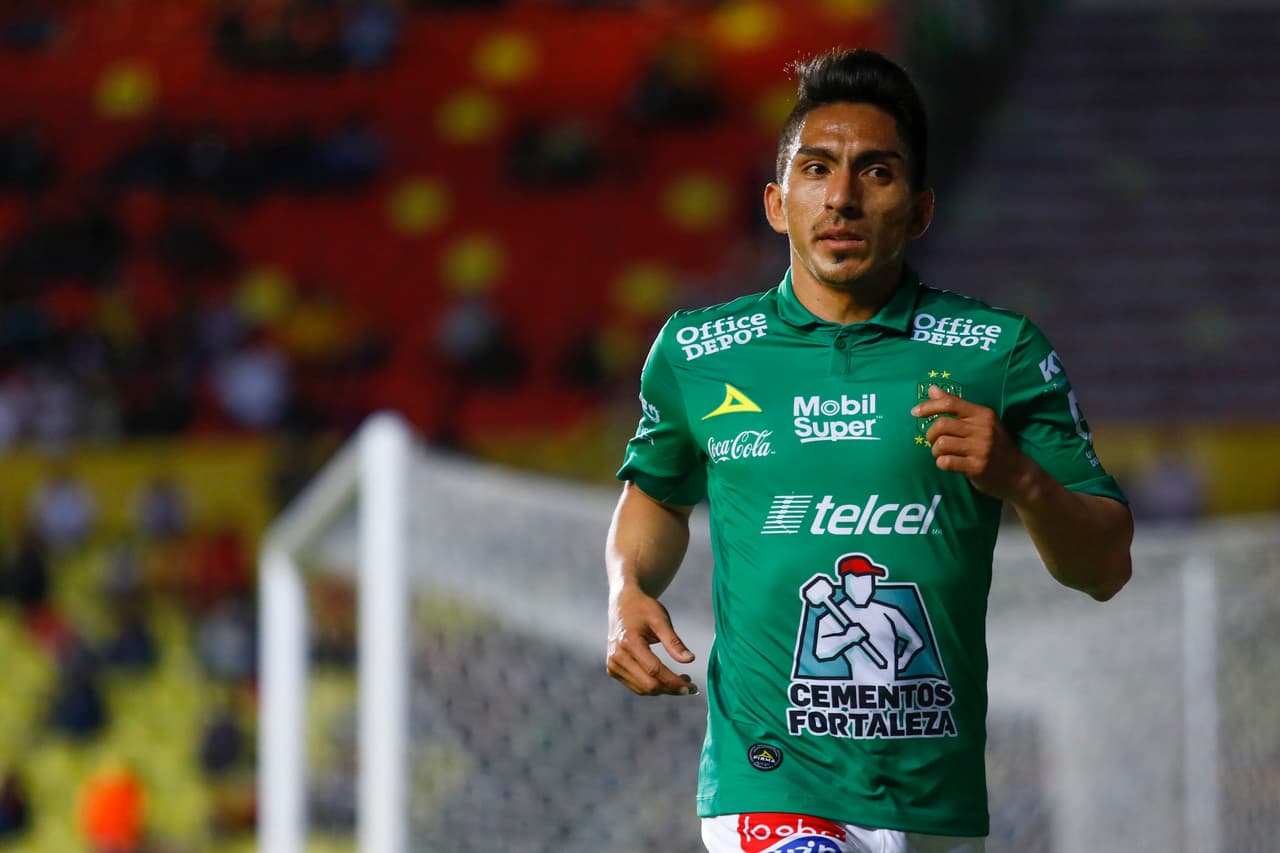 El goleador del torneo, Ángel Mena, ejecutó correctamente desde los 11 pasos y empató el partido.