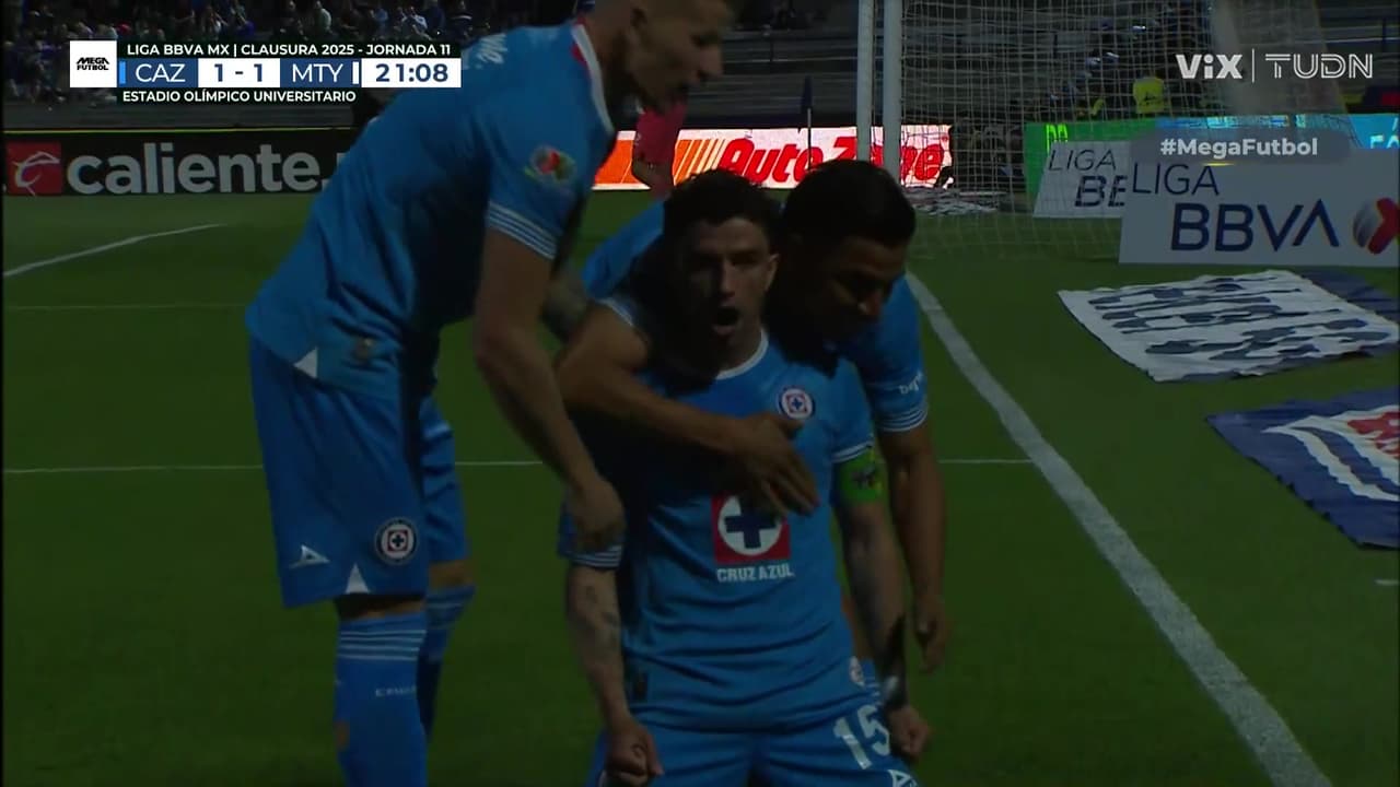 ¡Gol de Cruz Azul! Bogusz da un servicio espectacular a Nacho Rivero
