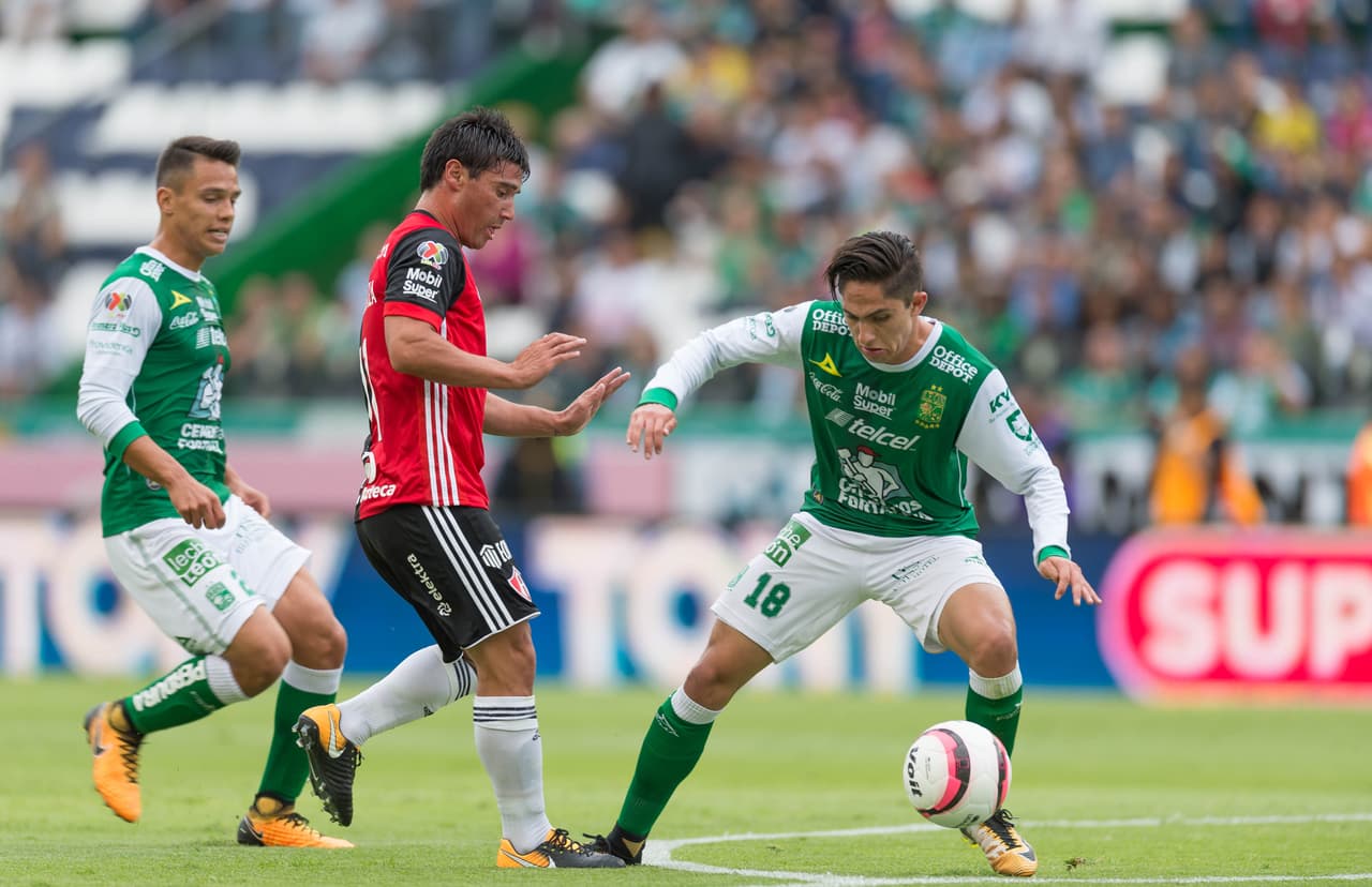 Aunque el 3-0 fue doloroso para el León, Javier Torrente aprovechó para poner de inicio al mediocampista de 19 años Alan Cervantes.