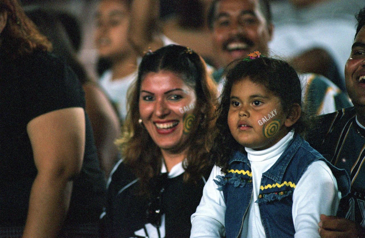 En el año 2000, la afición que celebró un título de MLS en Concacaf fue la de Los Angeles Galaxy, el segundo y hasta ahora último equipo estadounidense en ser campeón de este torneo.