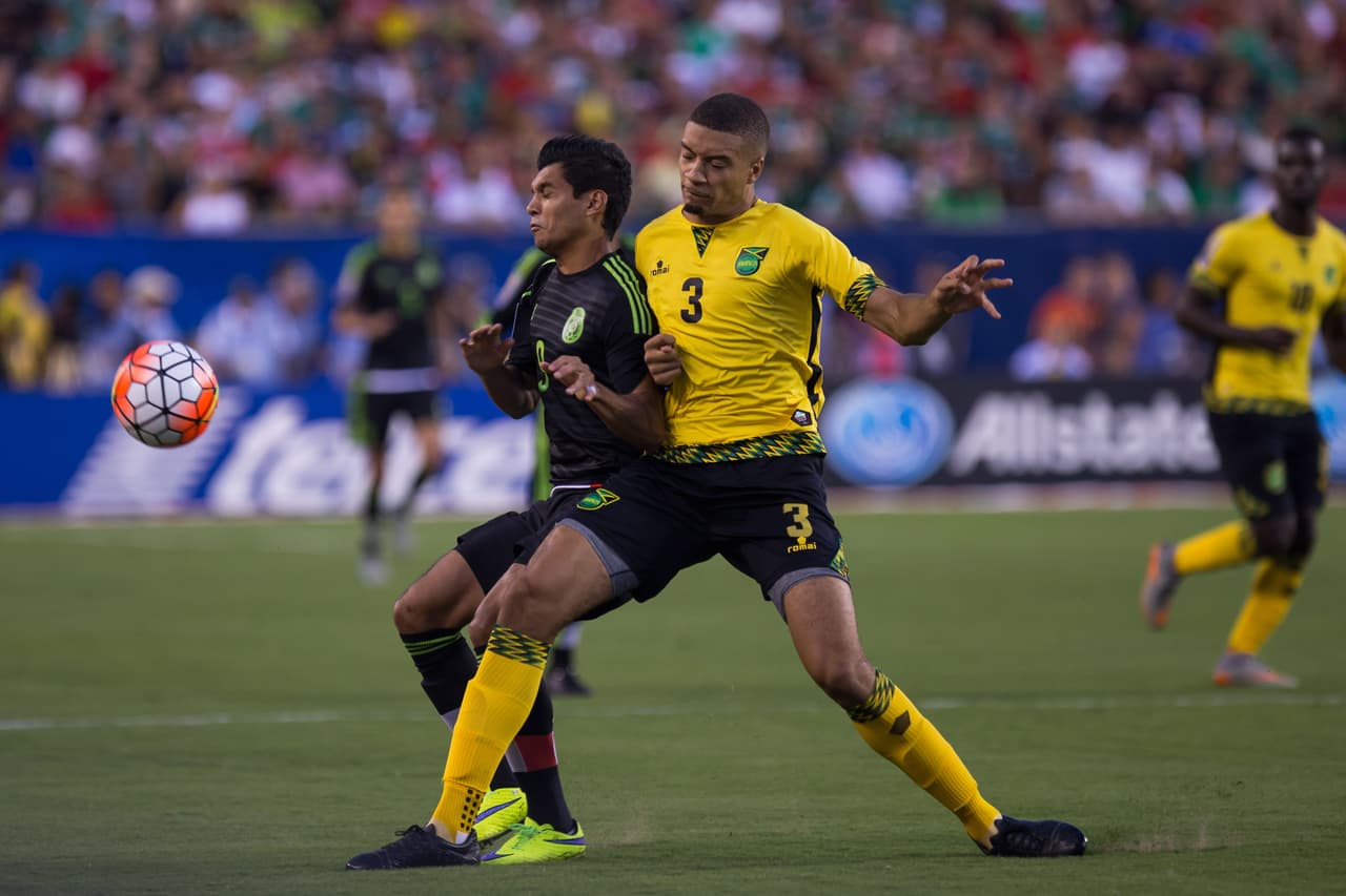 Así mismo, en la defensa estaba Michael Hector, compañero de Marco Fabian y Carlos Salcedo en el EIntracht Frankfurt.