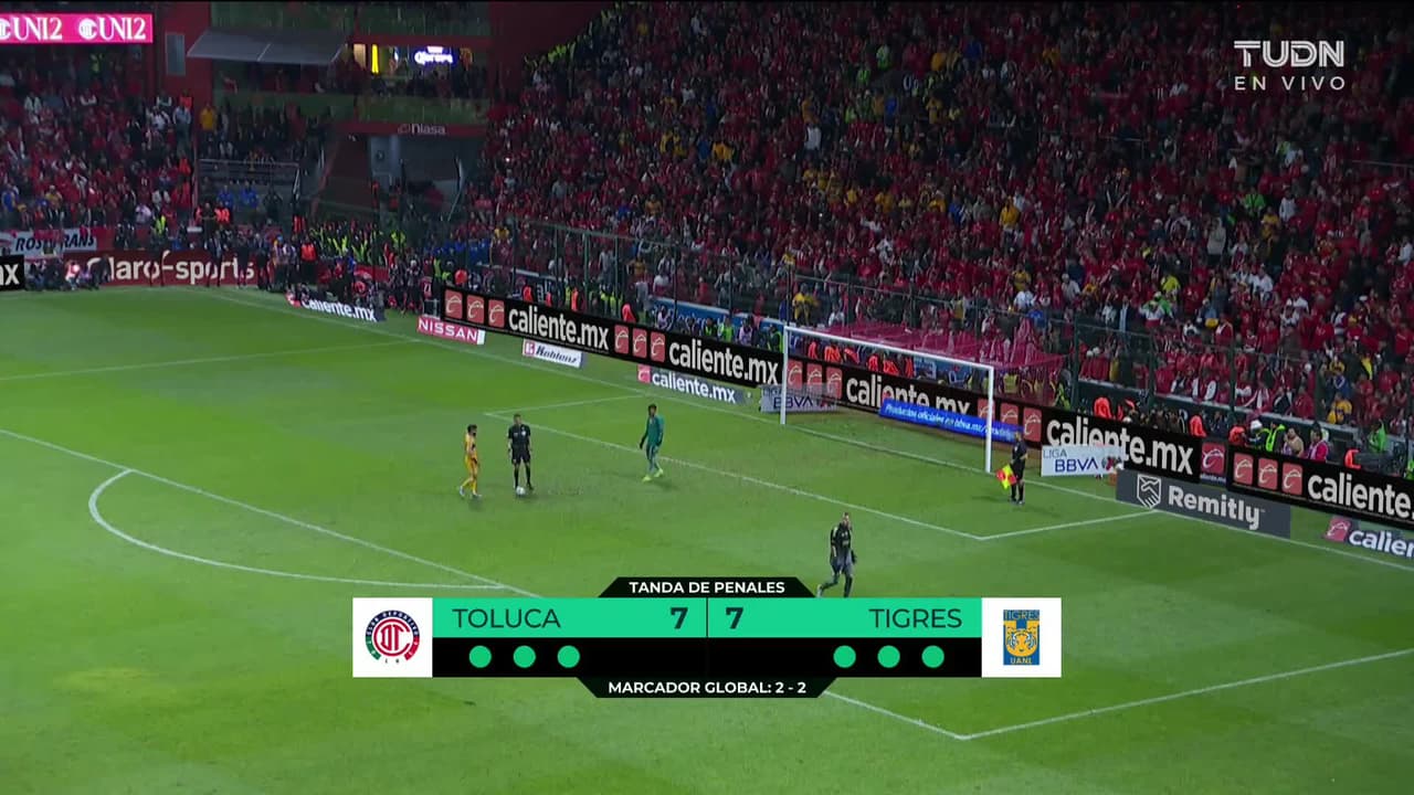 ¡GOL!  anota para Tigres. Javier Aquino