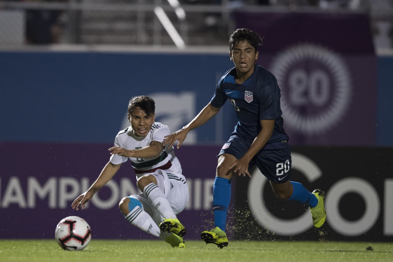 Para la segunda mitad, en los minutos inciales, los jóvenes jugadores estadounidenses empezaron con la misma intensidad con la que acabaron el primer medio. Y eso pagó dividendos.