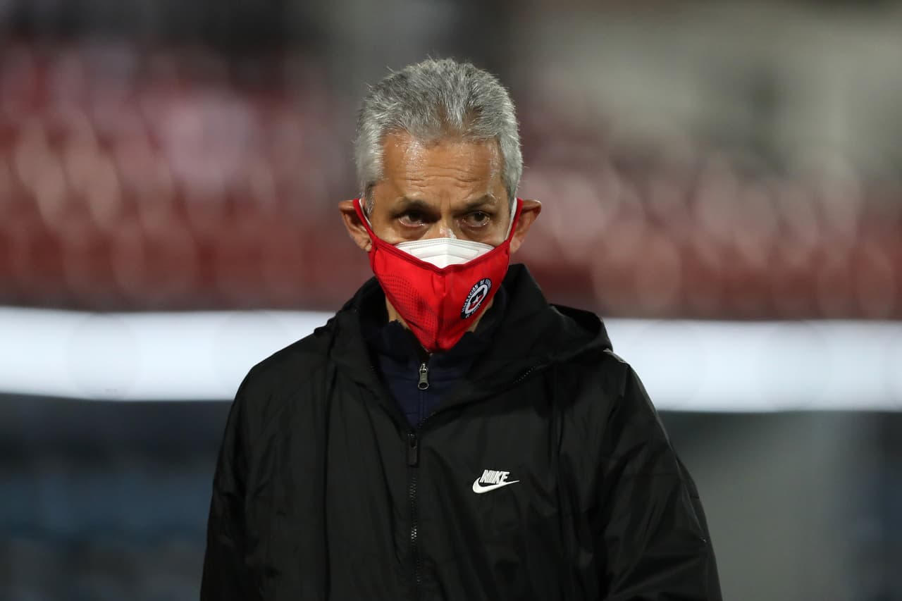 Reinaldo Rueda deja de ser entrenador de Chile; apunta a Colombia