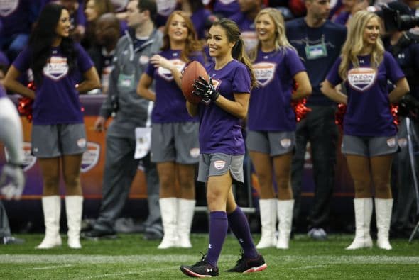 La Conferencia Nacional se impuso a la Conferencia Americana en el Tazón Latino IX y Hristo Stoichkov, para sorpresa de todos, fue reconocido como el MVP del juego, disfruta aquí de las mejores imágenes (Foto: Mario Castillo).