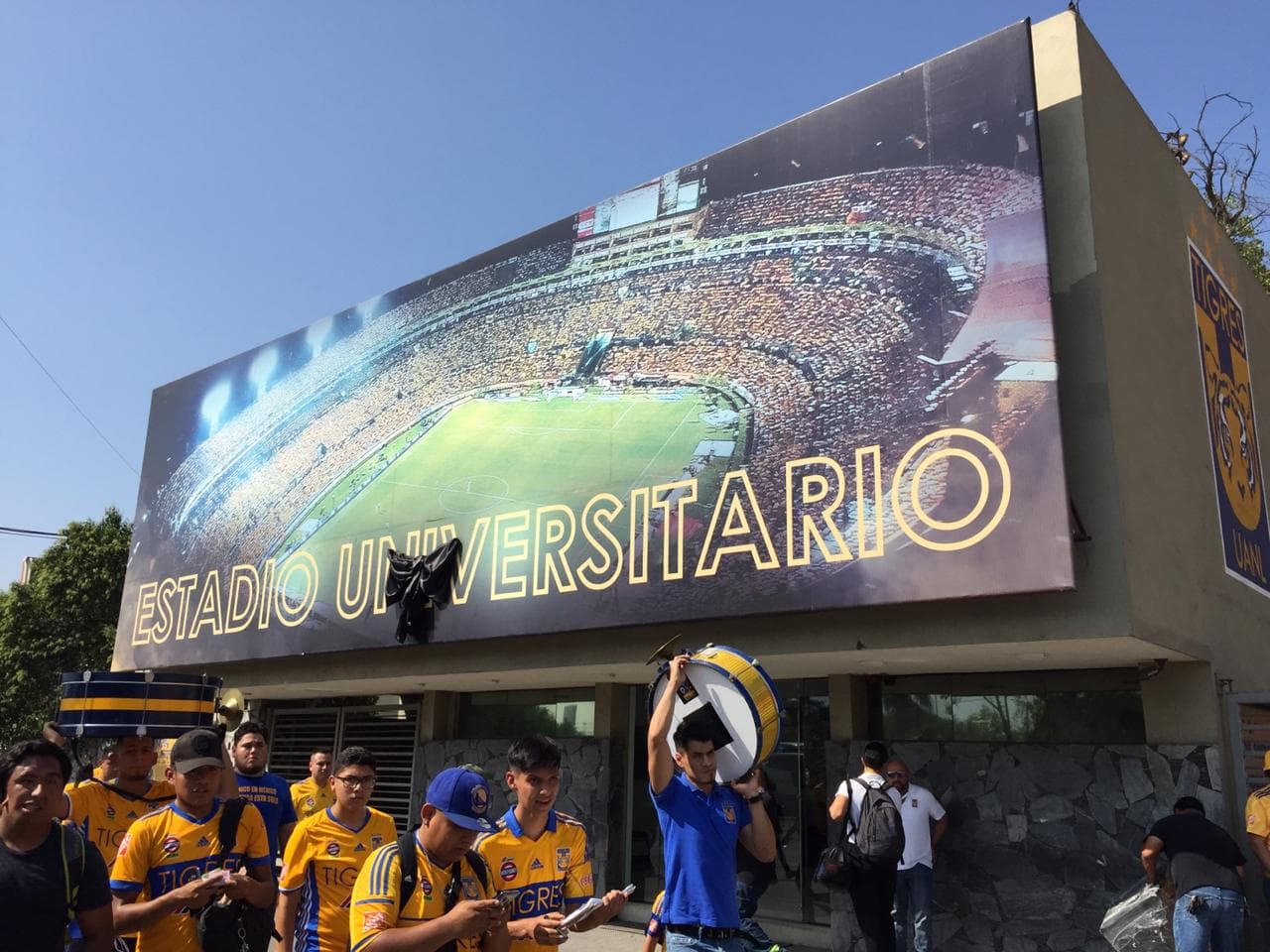 El fallecimiento del histórico Osvaldo Batocletti viste el 'Volcán' de luto antes del juego de vuelta de la Semifinal del Clausura 2019 contra Rayados.