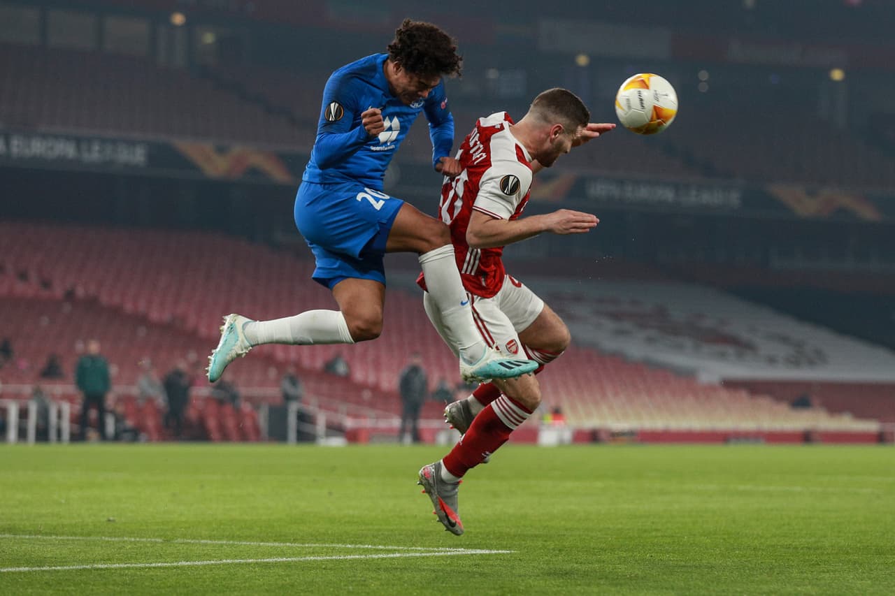 El cuadro inglés consiguió su tercera victoria en la justa continental; lidera el Grupo B con nueve unidades. | Martin Skjelbreid Ellingsen (22’) abrió el marcador para los visitantes. Dos autogoles bastaron para que se abriera la meta del cuadro noruego; Pépé (69’) y Willock (88’) completaron el abultado marcador.