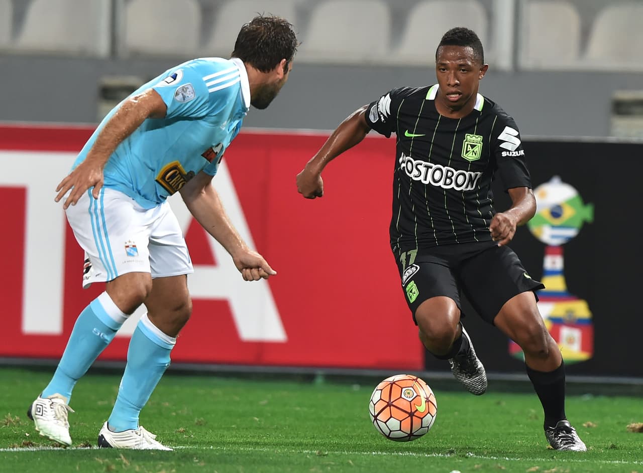 Para 2016, Ibarguén llegó al Atlético Nacional, donde se hizo importante como jugador desequilibrante tanto a nivel local como internacional.