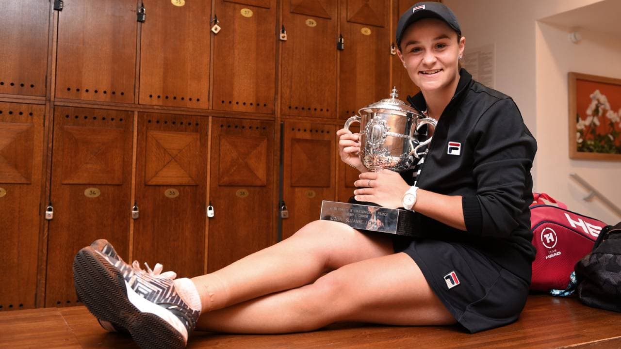 En fotos: Ash Barty y su celebración como campeona del Roland Garros