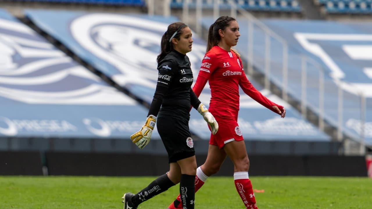 Daniela Lozano ofrece disculpas después de codazo en Liga MX Femenil