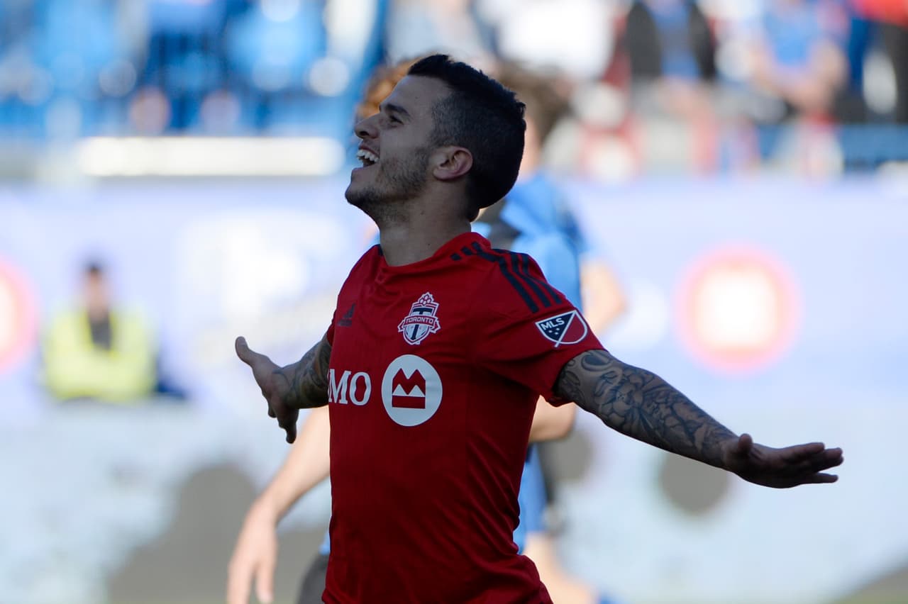 SEBASTIAN GIOVINCO (DEL): Anotó los dos goles de Toronto FC para la victoria como visitantes ante Montréal Impact en el Clásico Canadiense.