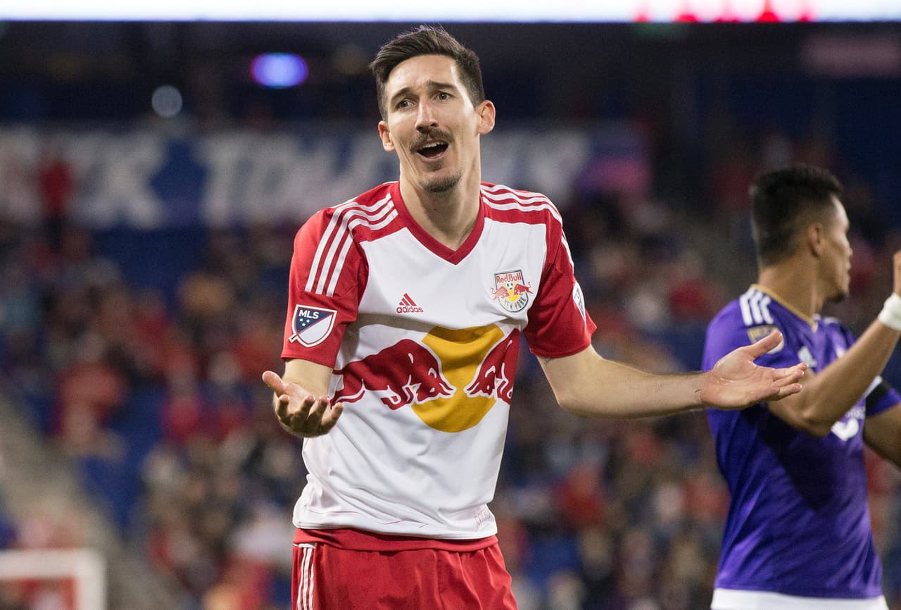 15) SACHA KLJESTAN | Participó activamente con asistencias en el primer y tercer gol de los Red Bulls, por lo que uno de los mejores jugadores de la temporada pasada se coló al Top 15.