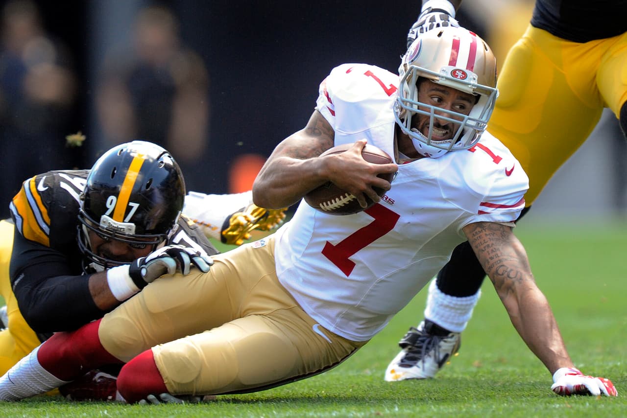 NFL.com/Español te muestra las mejores imágenes del claro triunfo de los Pittsburgh Steelers por 43-18 sobre los San Francisco 49ers en la semana 2 de la NFL.