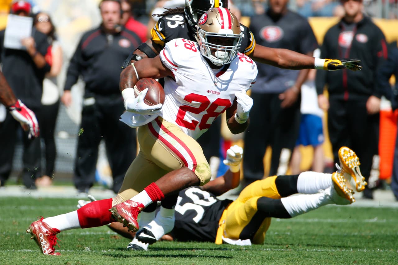 NFL.com/Español te muestra las mejores imágenes del claro triunfo de los Pittsburgh Steelers por 43-18 sobre los San Francisco 49ers en la semana 2 de la NFL.