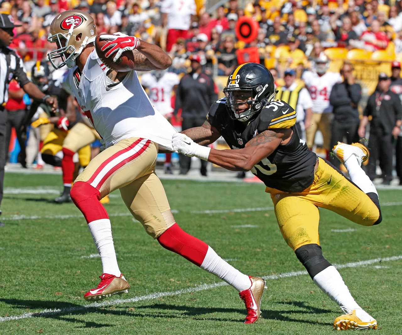 NFL.com/Español te muestra las mejores imágenes del claro triunfo de los Pittsburgh Steelers por 43-18 sobre los San Francisco 49ers en la semana 2 de la NFL.