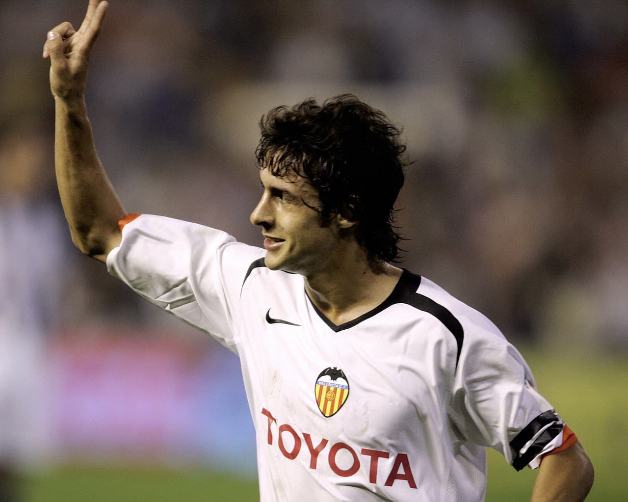 Como para revivir los momentos gloriosos del 'Piojo', Valencia se trajo en el 2000 al argentino Pablo Aimar, jugador hábil y de corta estatura cuyo talento brilló en Mestalla.