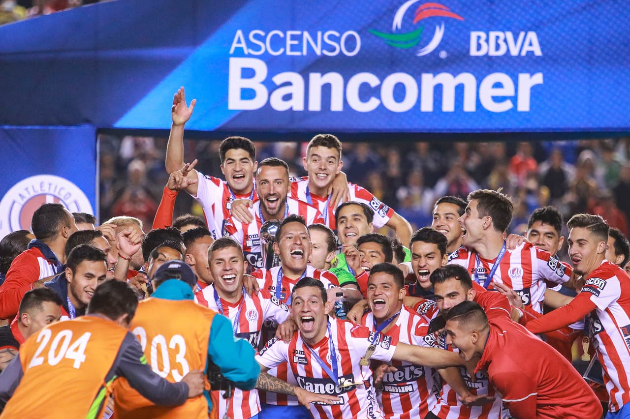 Así se vivieron los festejos del Atlético San Luis en el Estadio Alfonso Lastras luego de triunfar 4-2 en el juego de Vuelta en la Final del Ascenso MX ante Dorados.