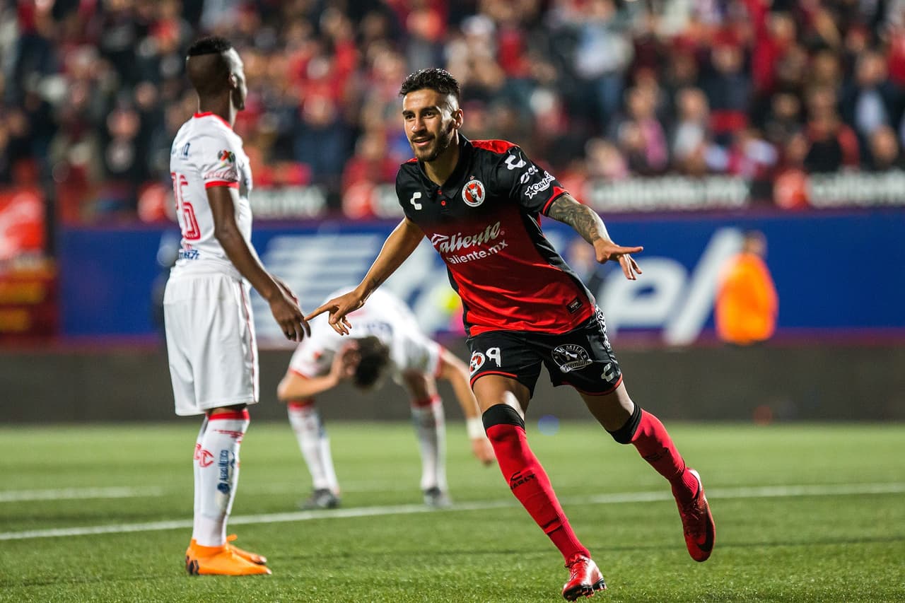 Cuando el partido estaba en el minuto 50, Lucero repitió y amplió la ventaja para los Xolos.