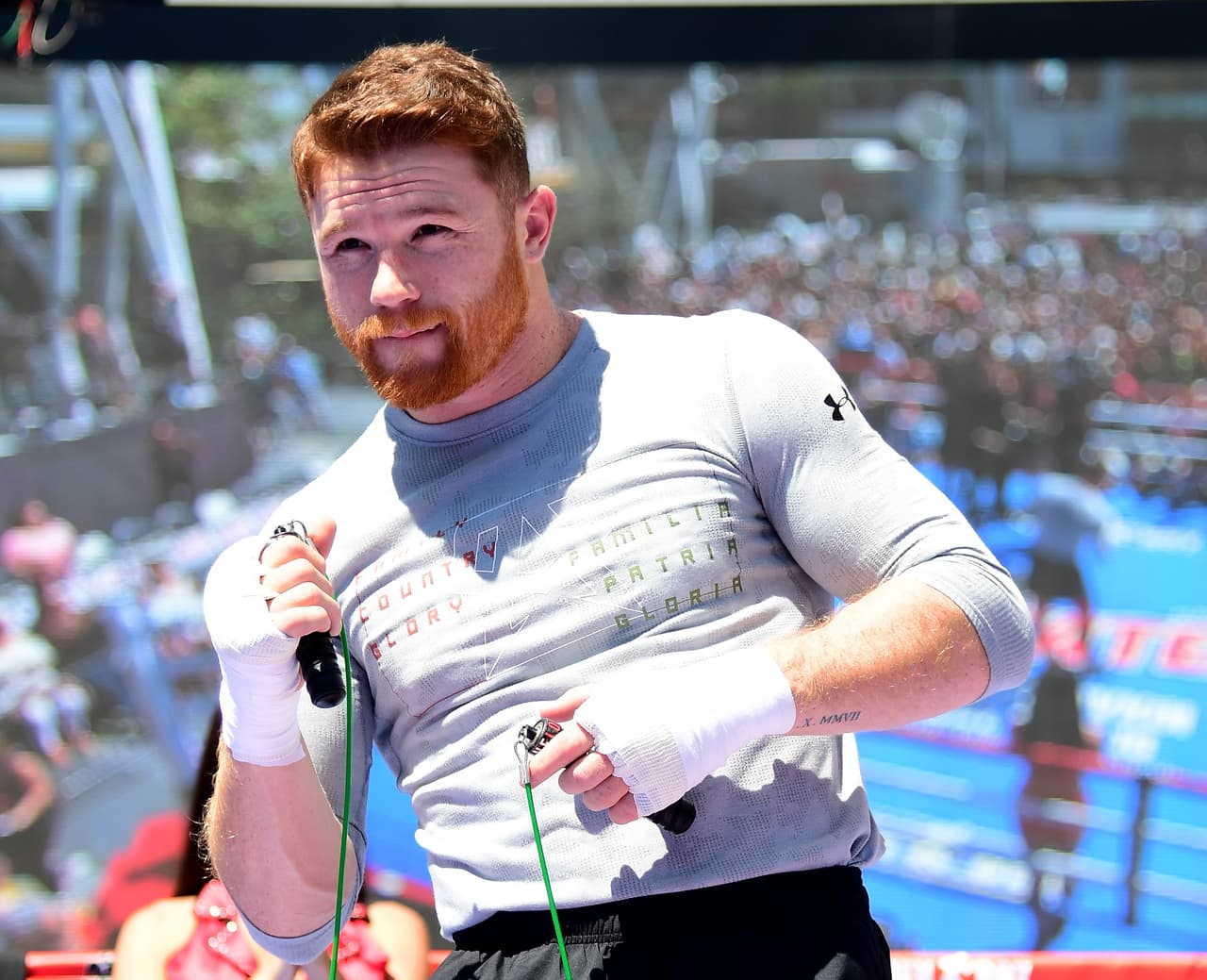  ‘Canelo’ Álvarez menospreció el triunfo de Maywetaher ante McGregor 